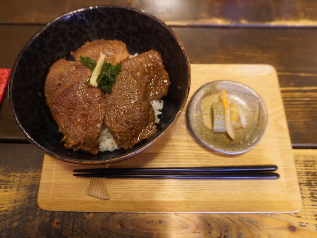 ユㇰ丼