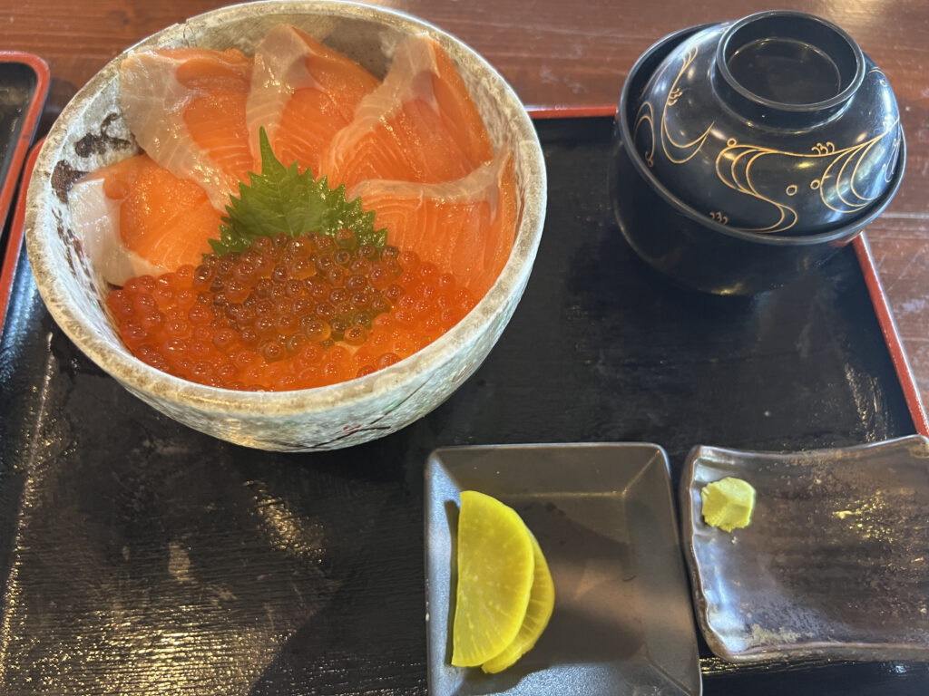 鮭の親子丼